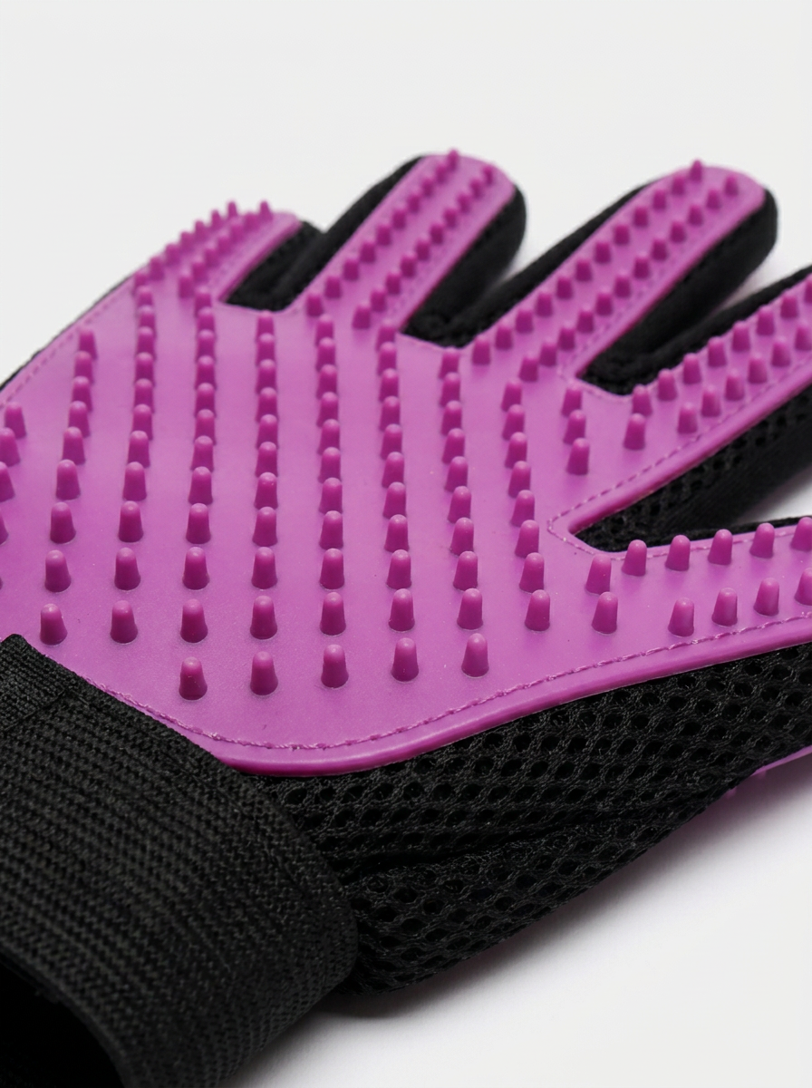 Silicone Deshedding Grooming Glove